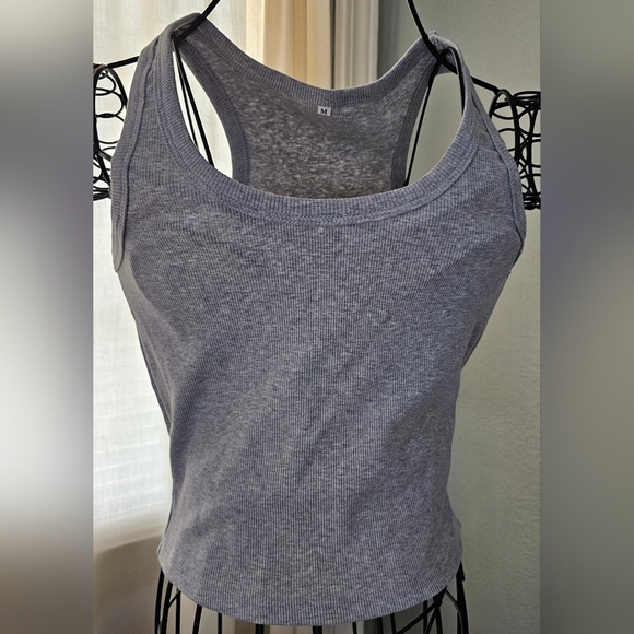NWOT Gray Ribbed Women's Tank Top Size M​​​ - Picture 1 of 6